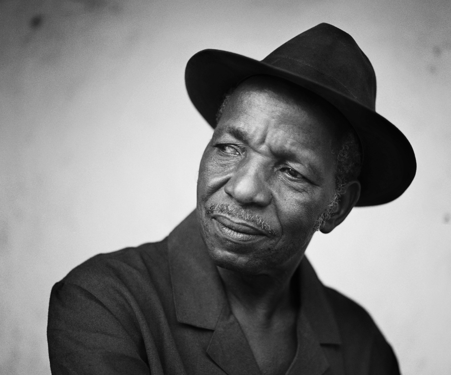 Malick Sidibé African Contemporary photographer MoMAA